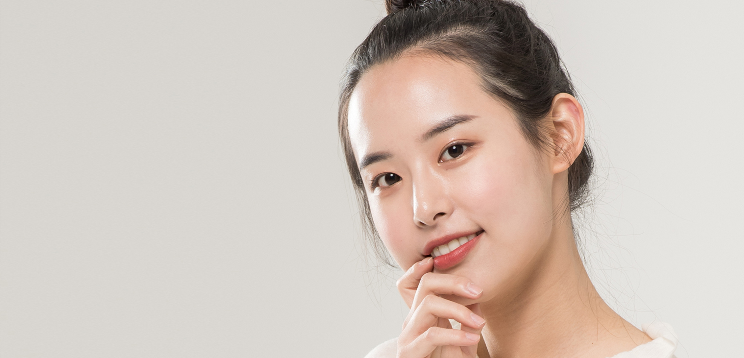 제모로 물러난 이마 헤어라인 교정 – 윤헤어라인의원