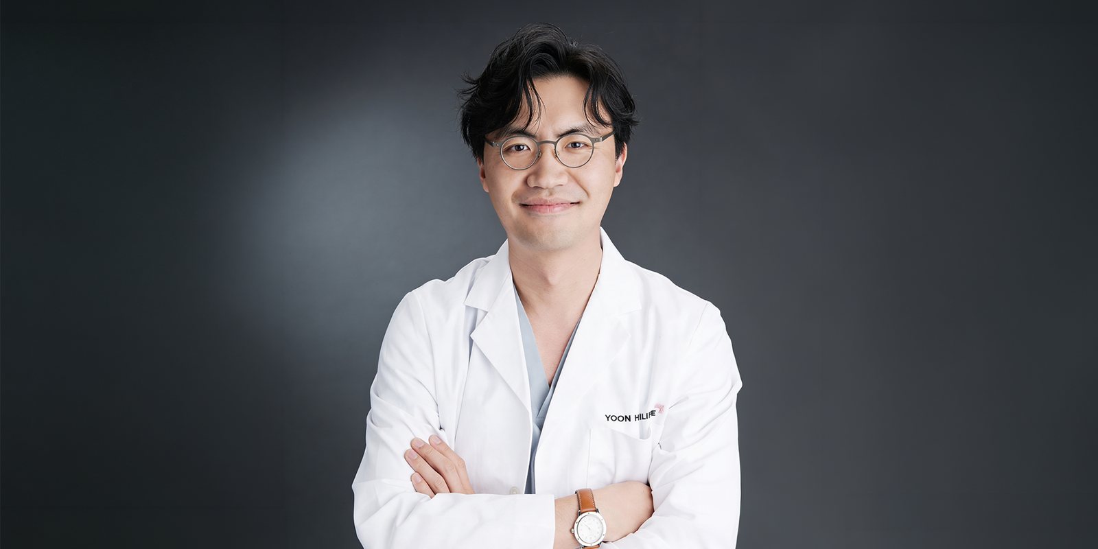 여자 정수리 모발이식 – 윤헤어라인 성형외과 전문의 이승재 원장