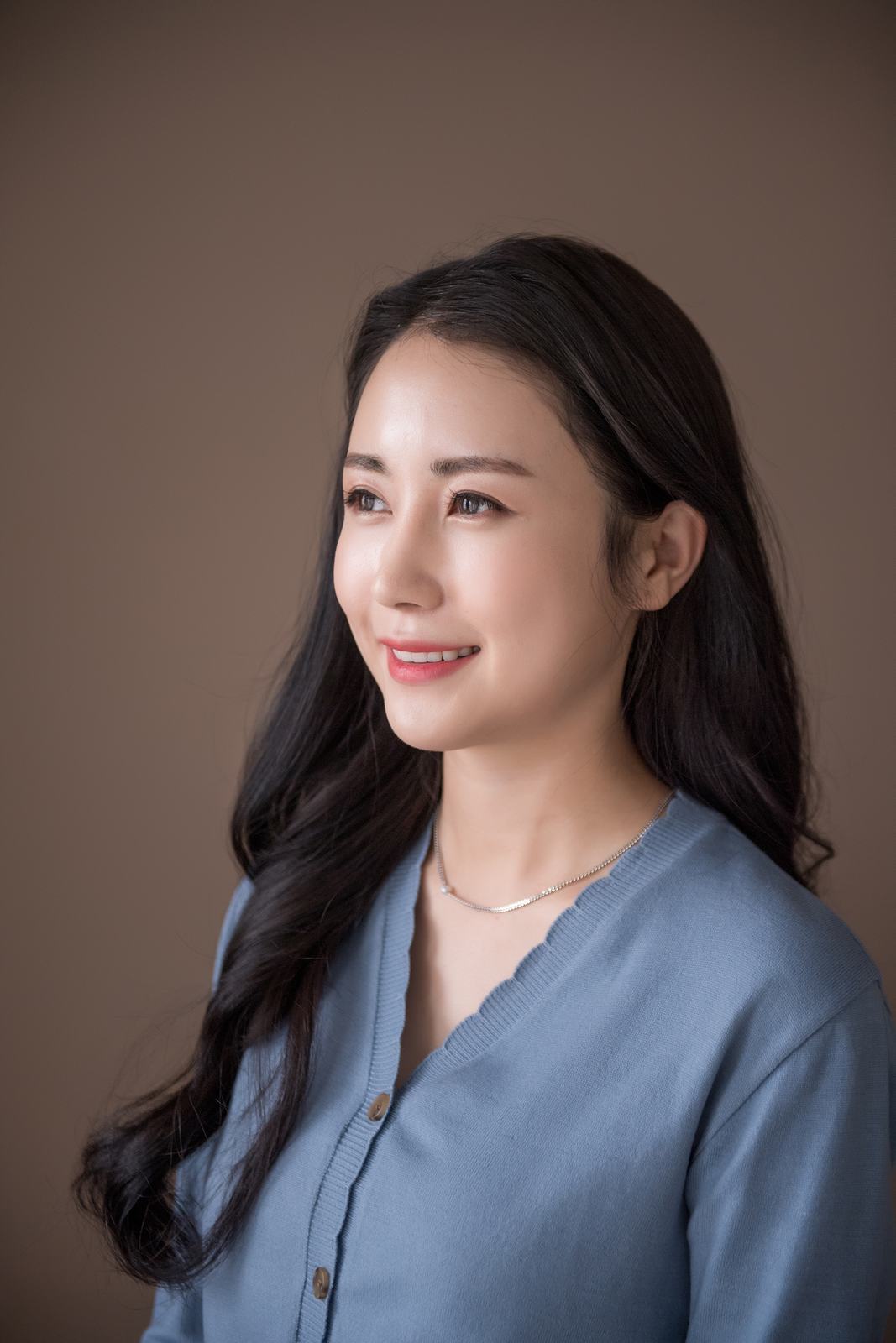 윤헤어라인 리얼 모델 — 스튜디오 인물 사진