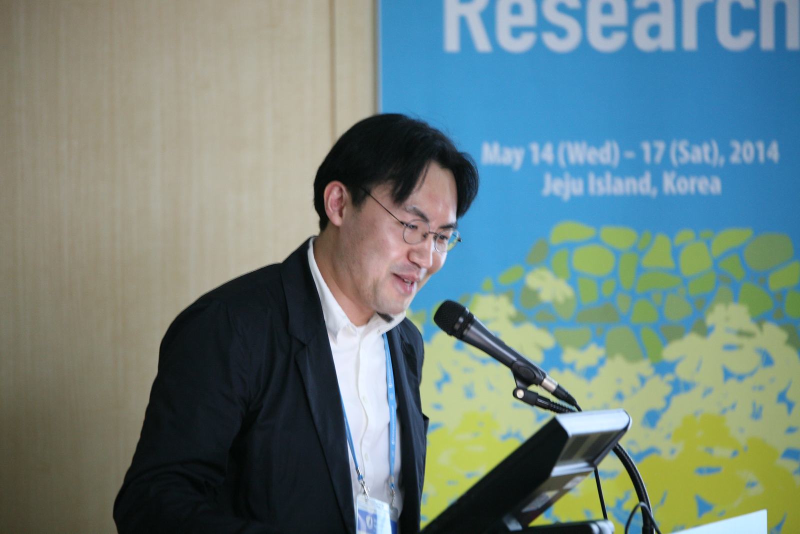2014 세계모발연구학회 연단의 이승재 원장